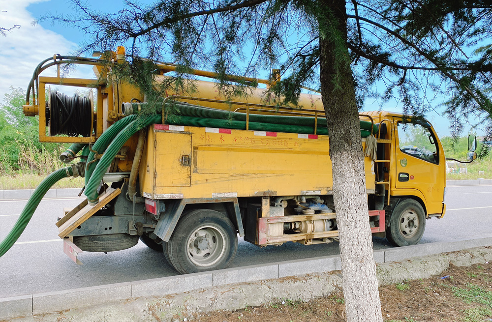 283戴家巷清洗抽粪车